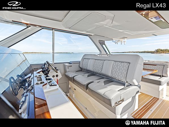 新艇 REGAL LX43 NEWモデル新艇予約受付中!!| SSC Boat Store|ヤマハ