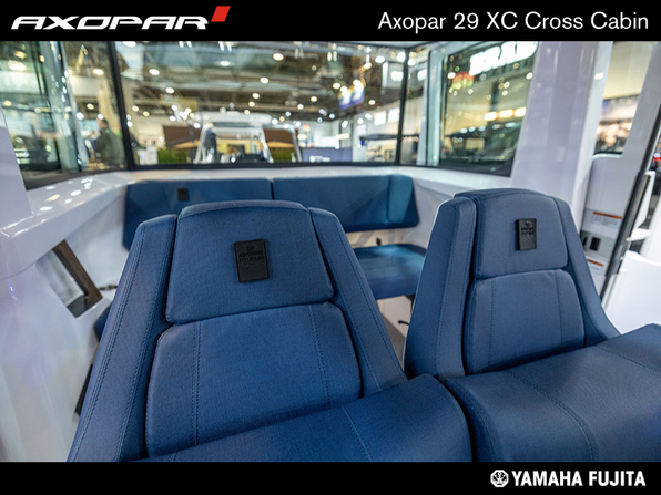 新艇 AXOPAR 29 XC Cross Cabin YAMAHA搭載 2025モデル新艇予約受付中