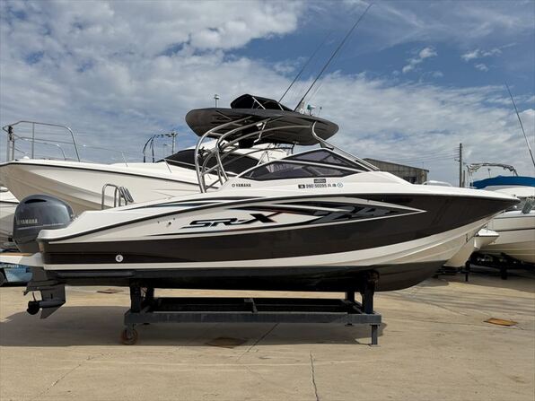 中古ボート 15-26ft YAMAHA SR-X 24| SSC Boat Store|ヤマハ藤田