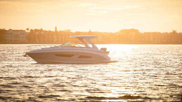 中古ボート REGAL 33EXPRESS| SSC Boat Store|ヤマハ藤田シーサイド