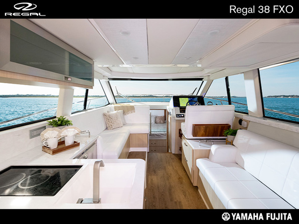 新艇 新艇 REGAL 38 FXO 2025年モデル新艇予約受付中!!| SSC