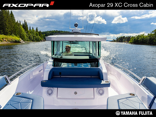 新艇 AXOPAR 29 XC Cross Cabin YAMAHA搭載 2025モデル新艇予約受付中