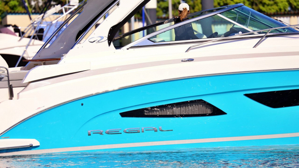 中古ボート REGAL 33EXPRESS| SSC Boat Store|ヤマハ藤田シーサイド
