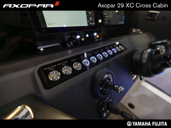 新艇 AXOPAR 29 XC Cross Cabin YAMAHA搭載 2025モデル新艇予約受付中