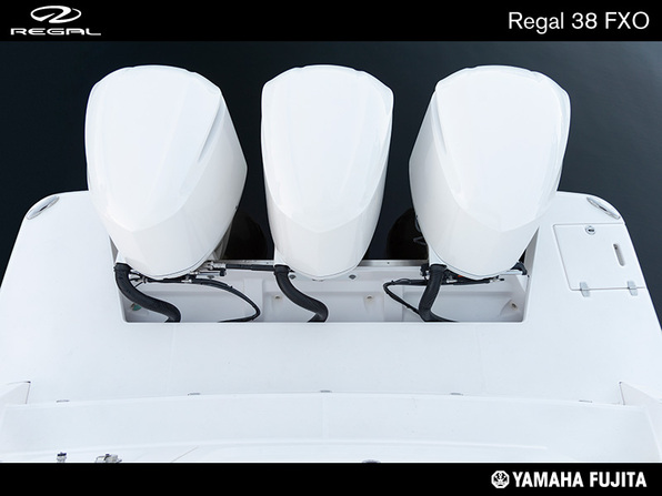 新艇 新艇 REGAL 38 FXO 2025年モデル新艇予約受付中!!| SSC